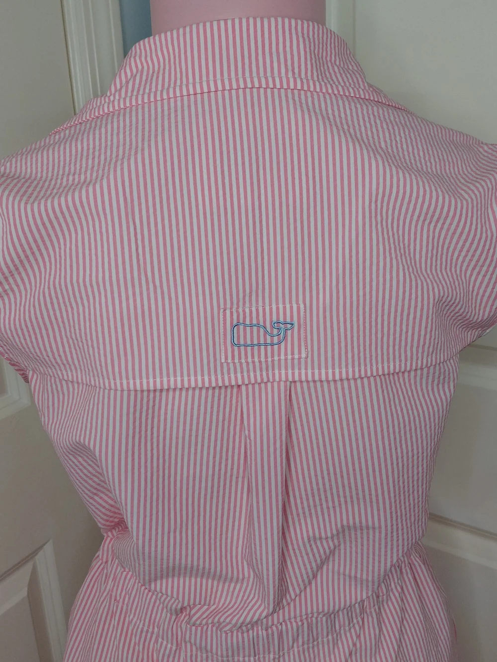 Vineyard Vines Dress Performance Seersucker Vented Pink White Striped Size 2 - Picture 3 of 11